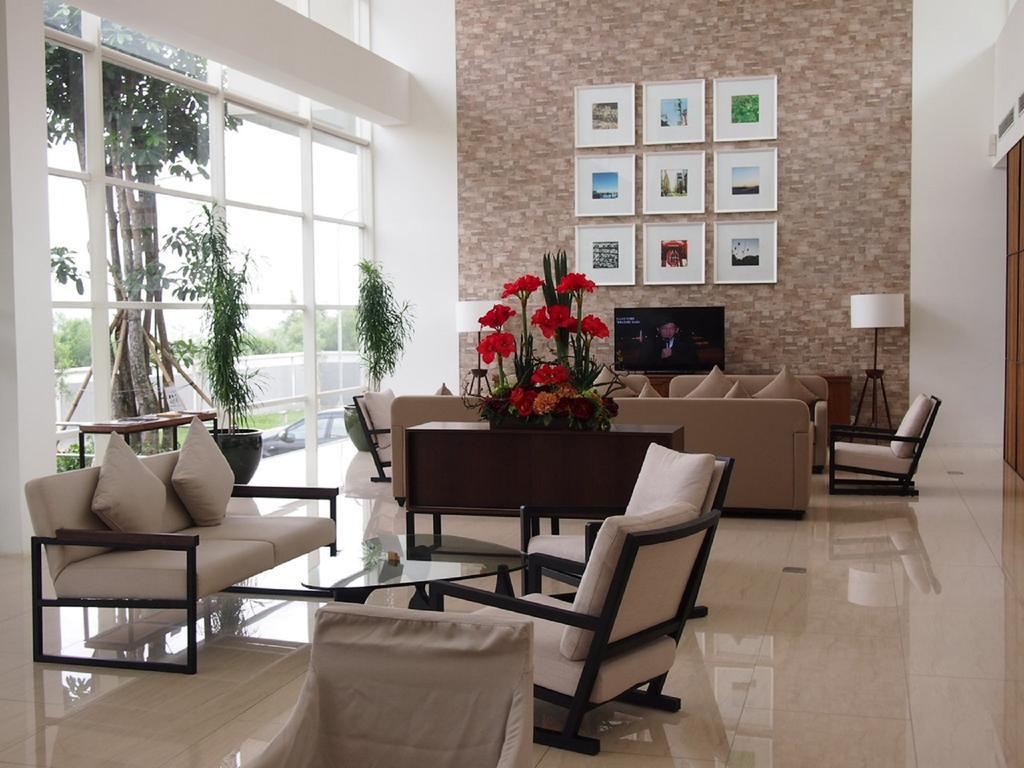 Treepark Serviced Apartment Karawang Eksteriør bilde