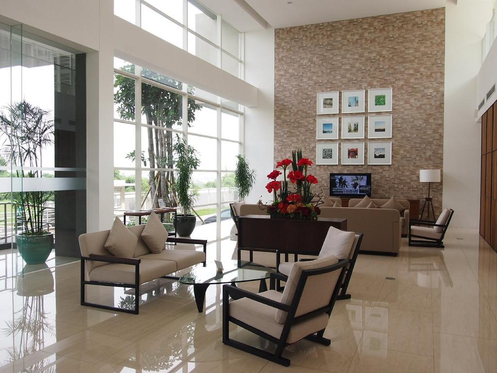 Treepark Serviced Apartment Karawang Eksteriør bilde