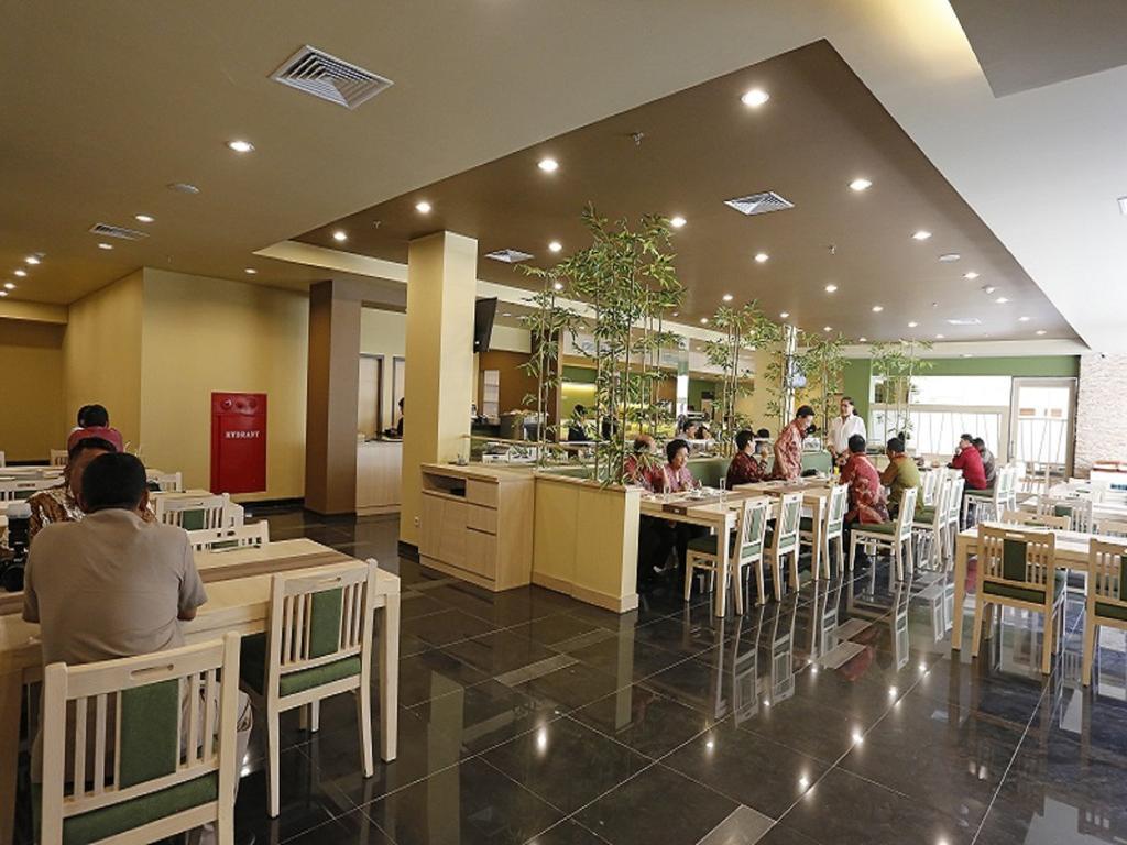 Treepark Serviced Apartment Karawang Eksteriør bilde