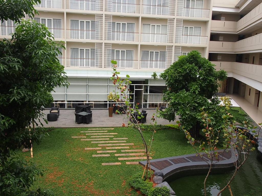 Treepark Serviced Apartment Karawang Eksteriør bilde